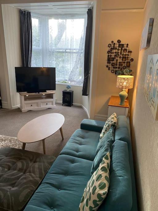Spacious 1 Bedroom Apartment Near Seafront Penzance Exterior photo